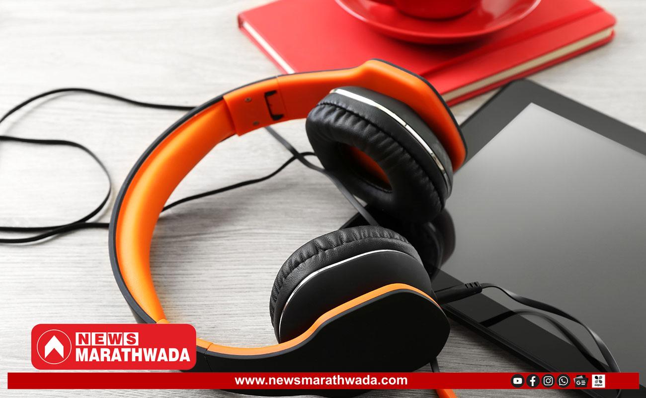 headphones-with-tabletp